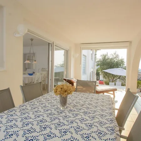 Apartman Plavet * روغوزنيكا