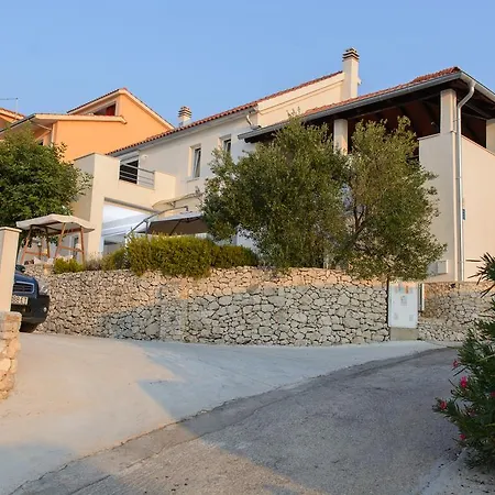 شقة Apartman Plavet