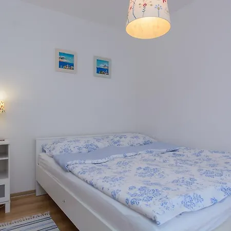 Apartman Plavet روغوزنيكا